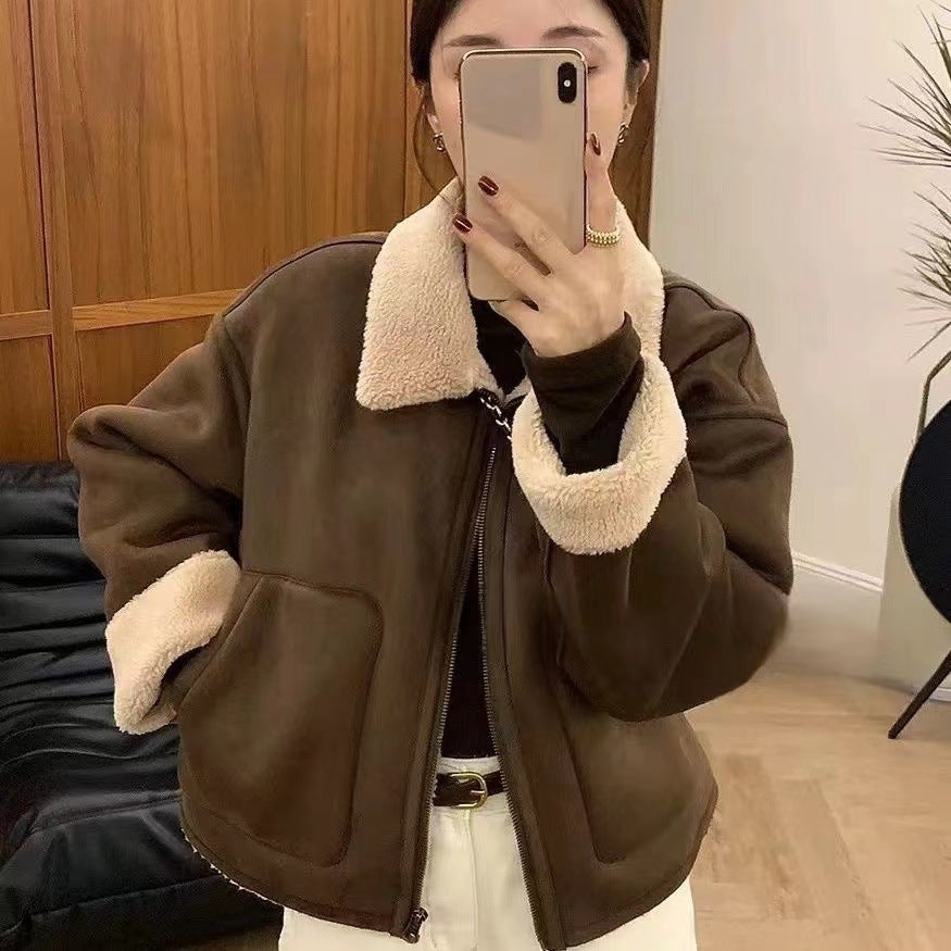 Thick and warm shearling coat for women with lapel