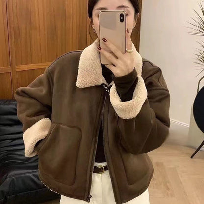 Thick and warm shearling coat for women with lapel
