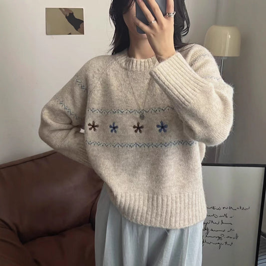 Embroidered Knit Pullover Vintage Soft Sweater